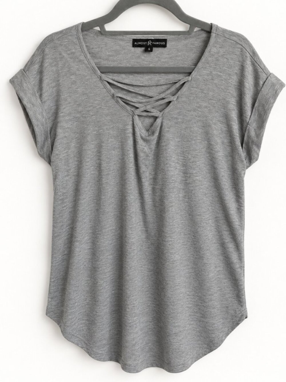 Almost Famous Gray Lattice V-Neck Top Size S